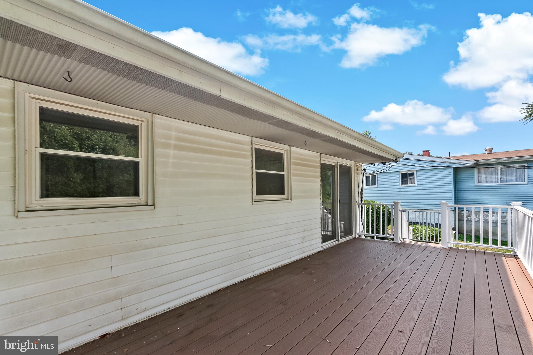 EDGE MEAD - Residential