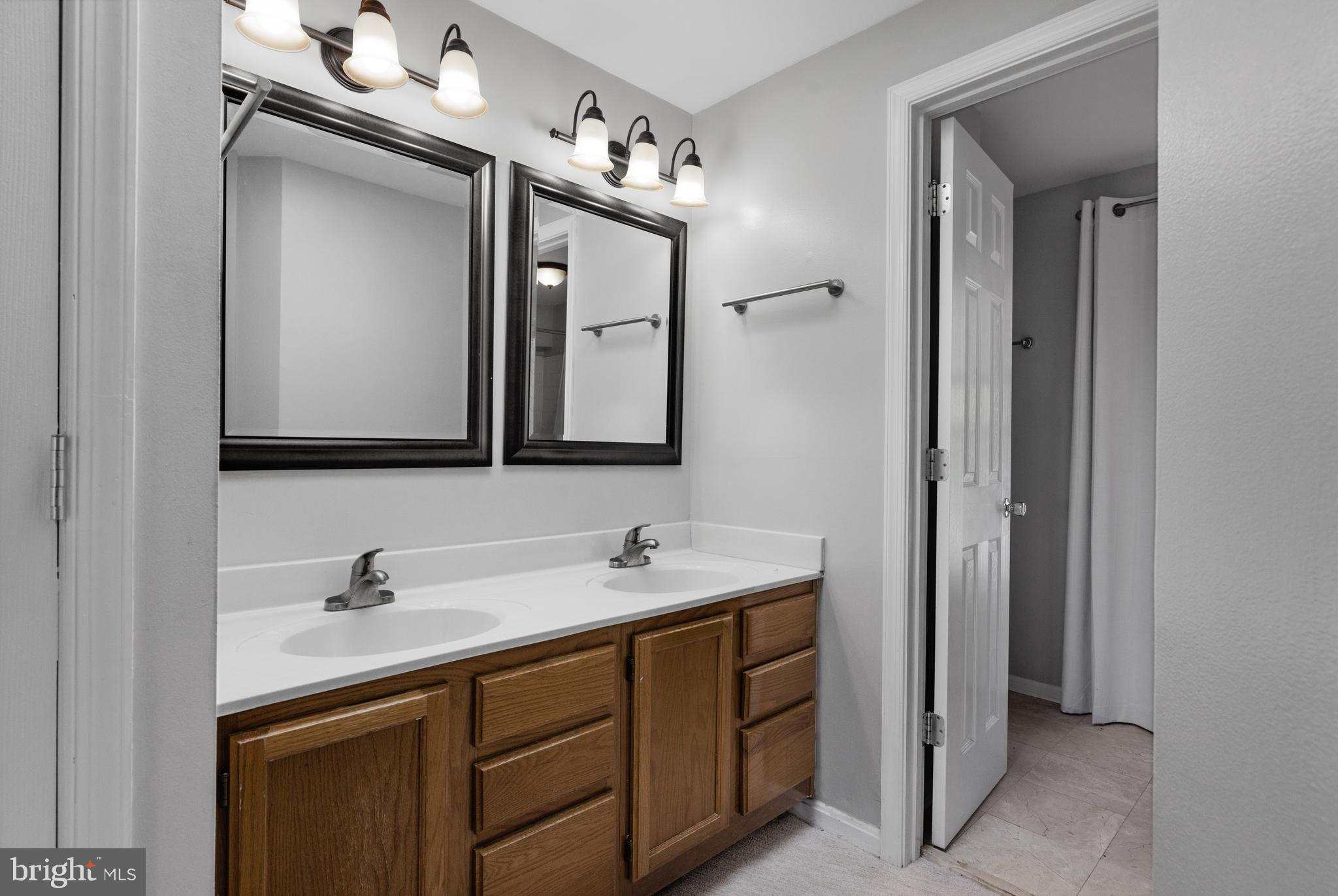 WHISPERWOOD - Residential