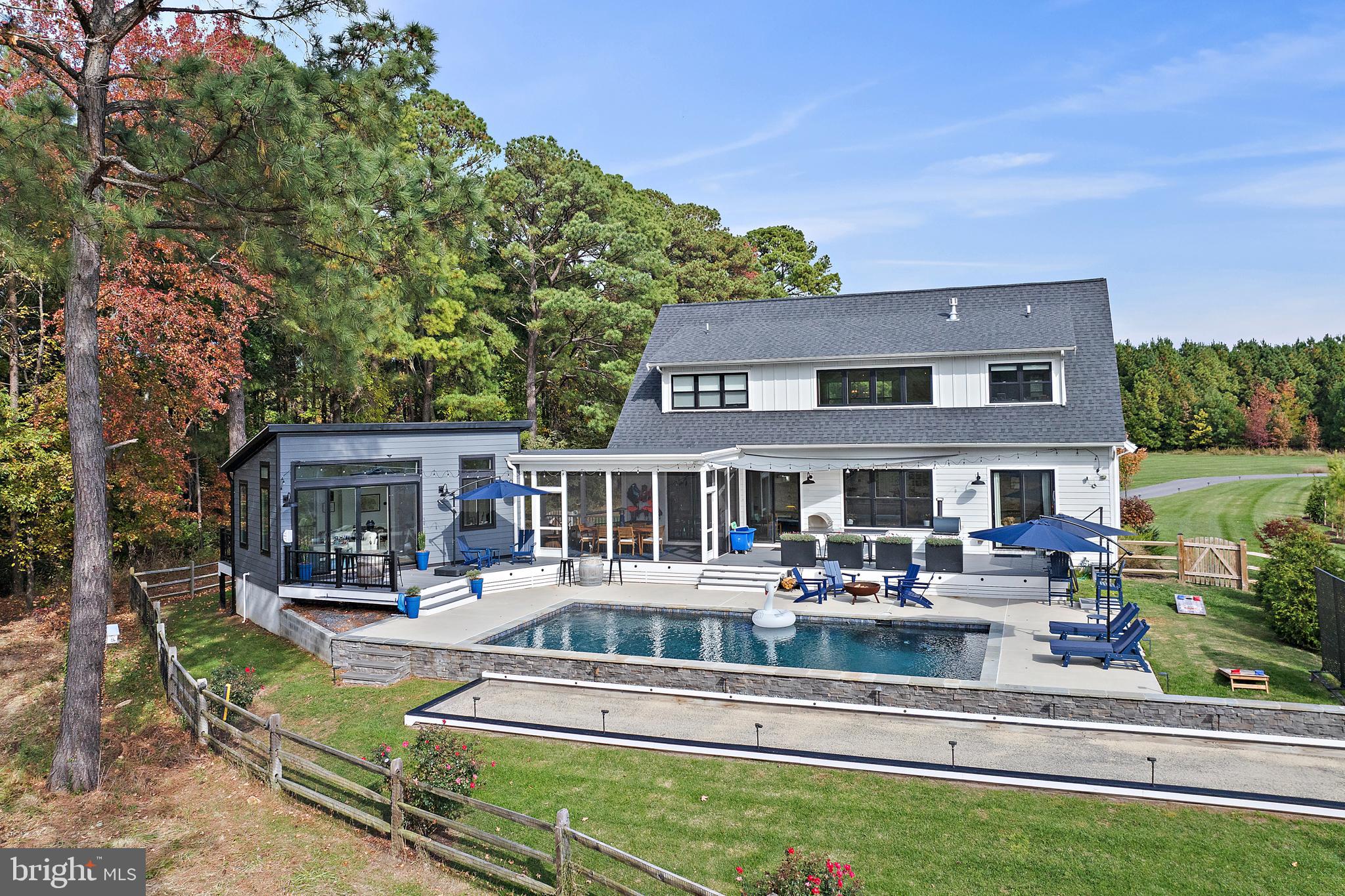 SAN DOMINGO COVE - Residential