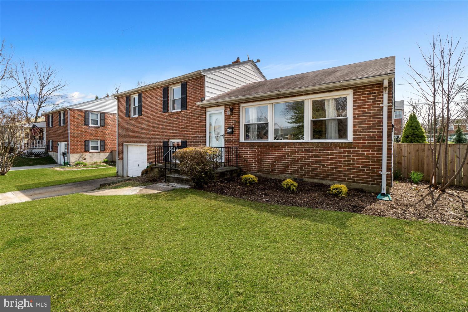 INGLEWOOD - Residential