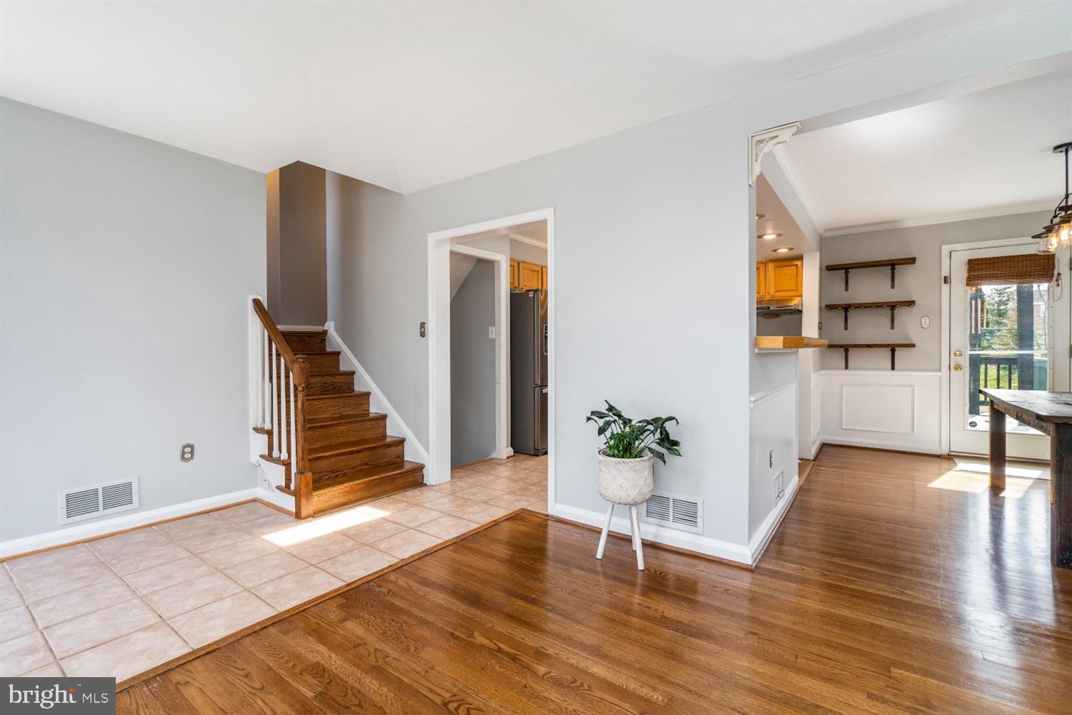 INGLEWOOD - Residential