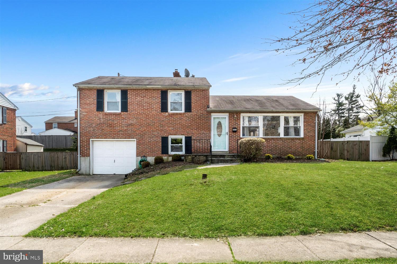 INGLEWOOD - Residential