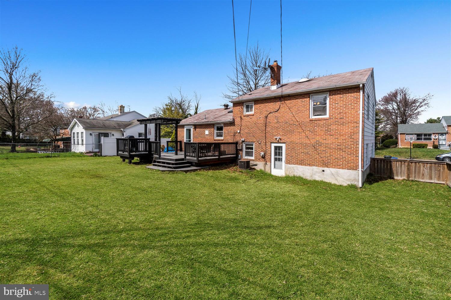 INGLEWOOD - Residential