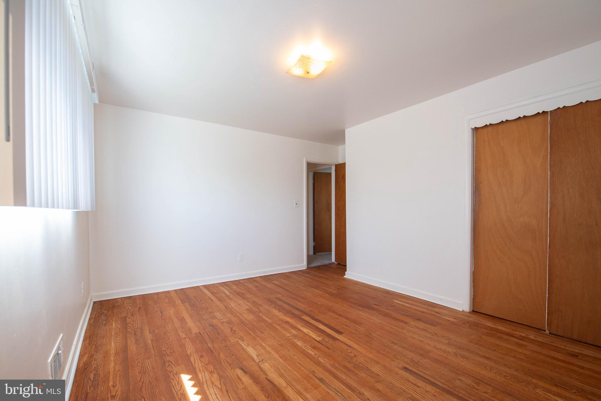 SHIRLEY HILLS - Residential