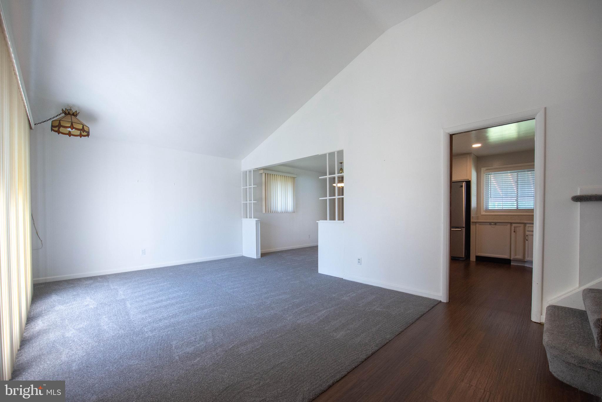 SHIRLEY HILLS - Residential