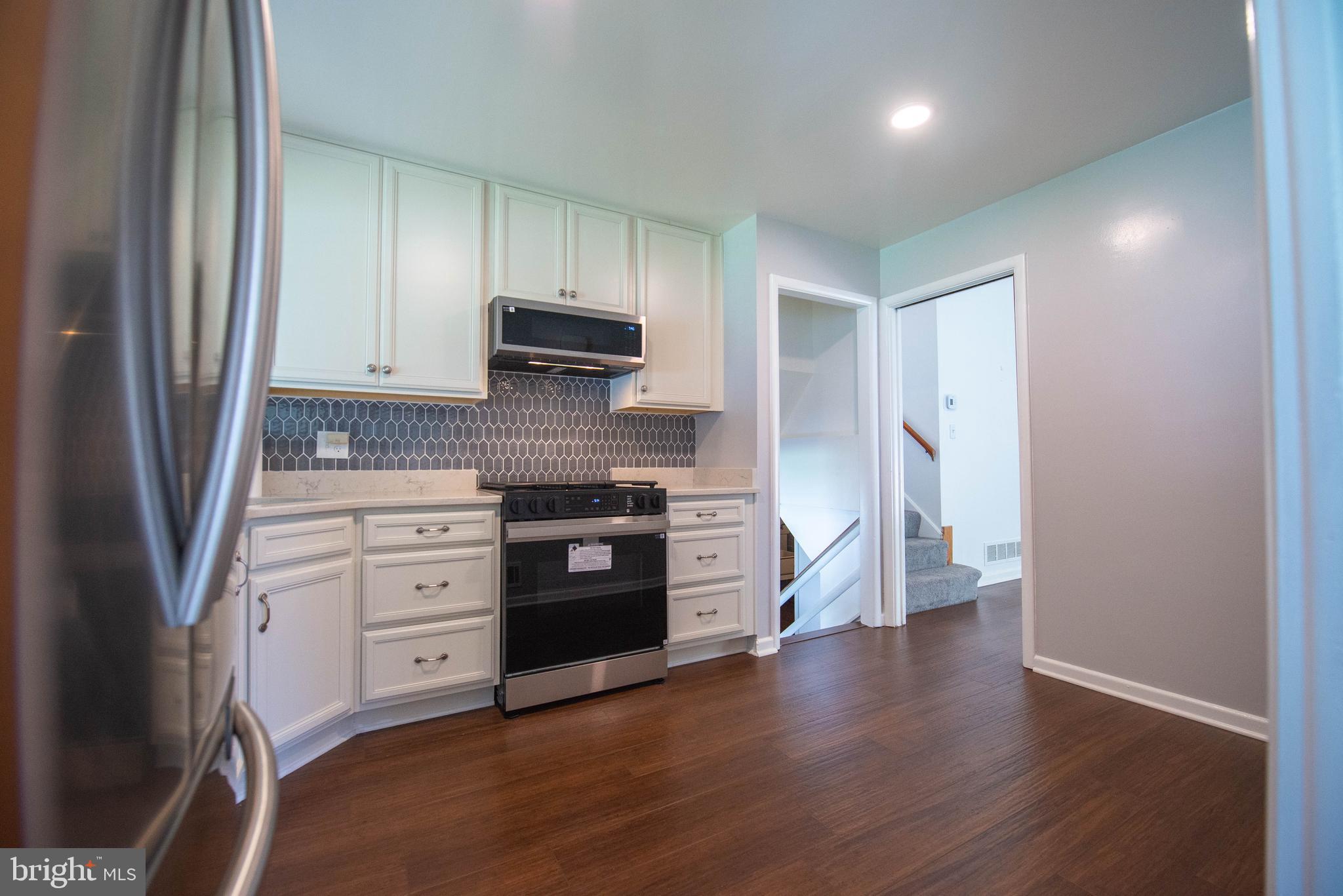 SHIRLEY HILLS - Residential
