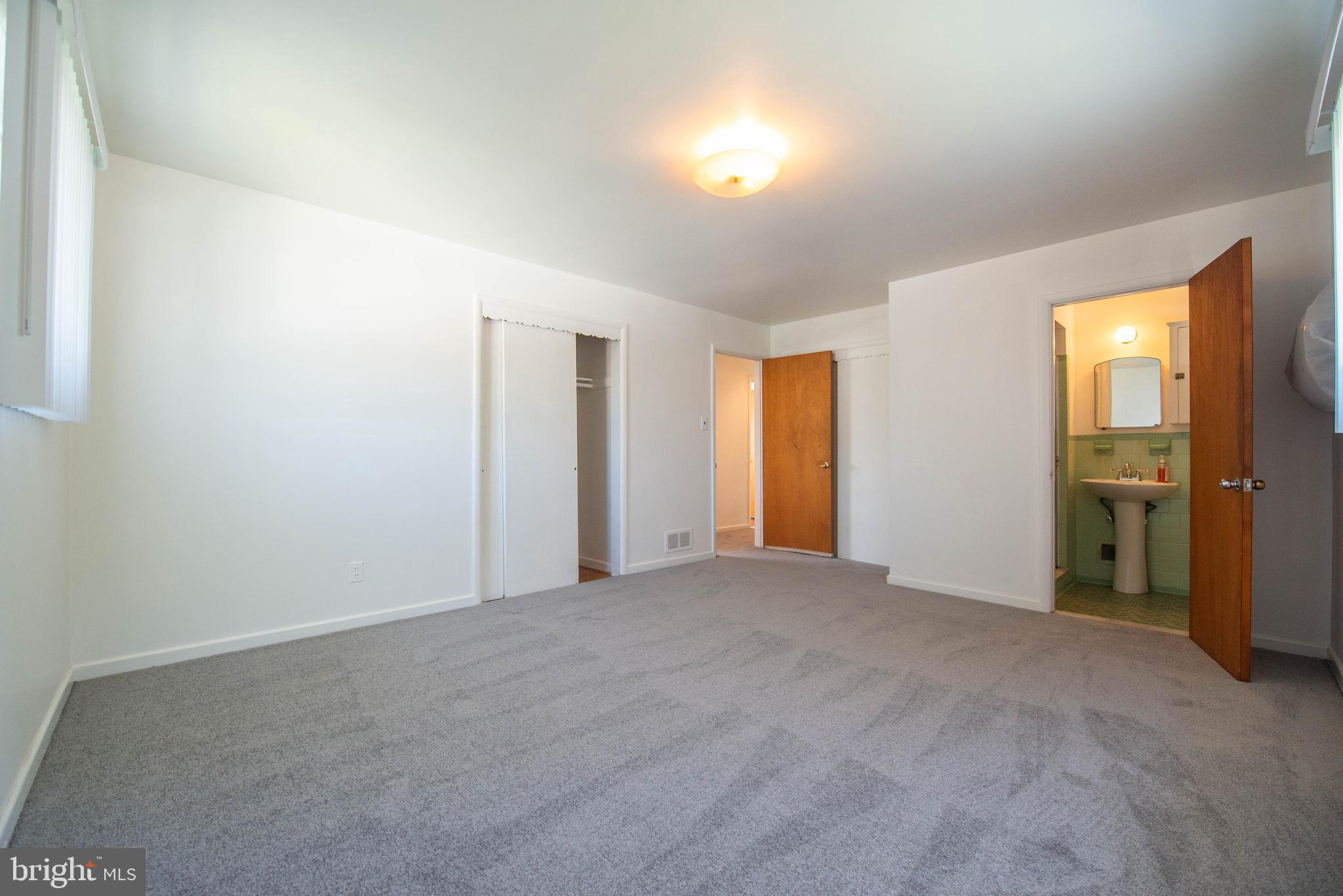 SHIRLEY HILLS - Residential