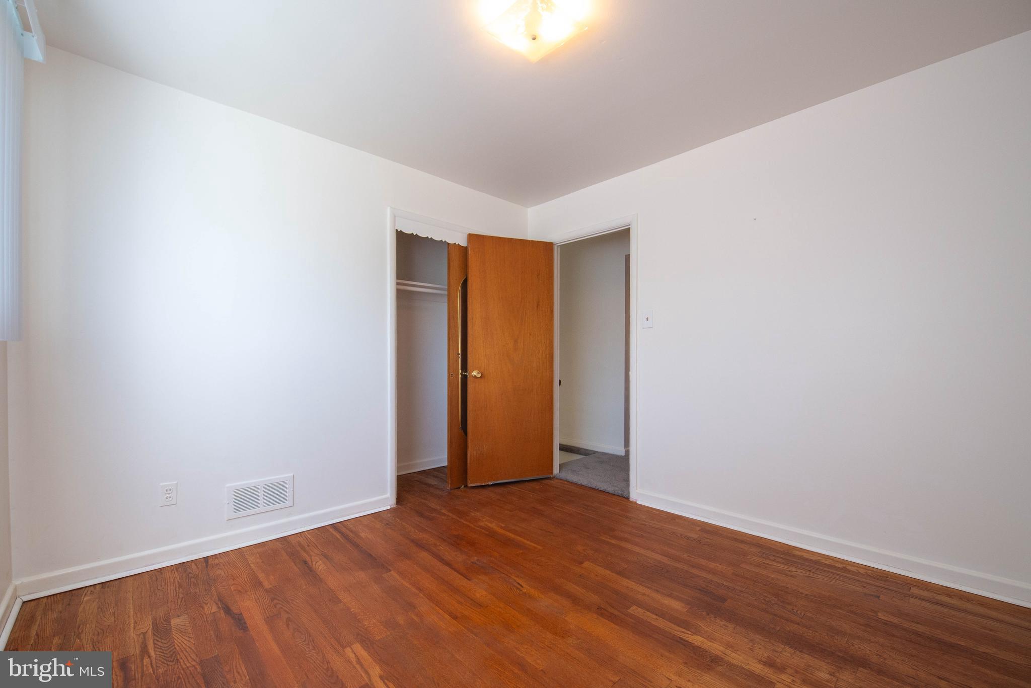 SHIRLEY HILLS - Residential