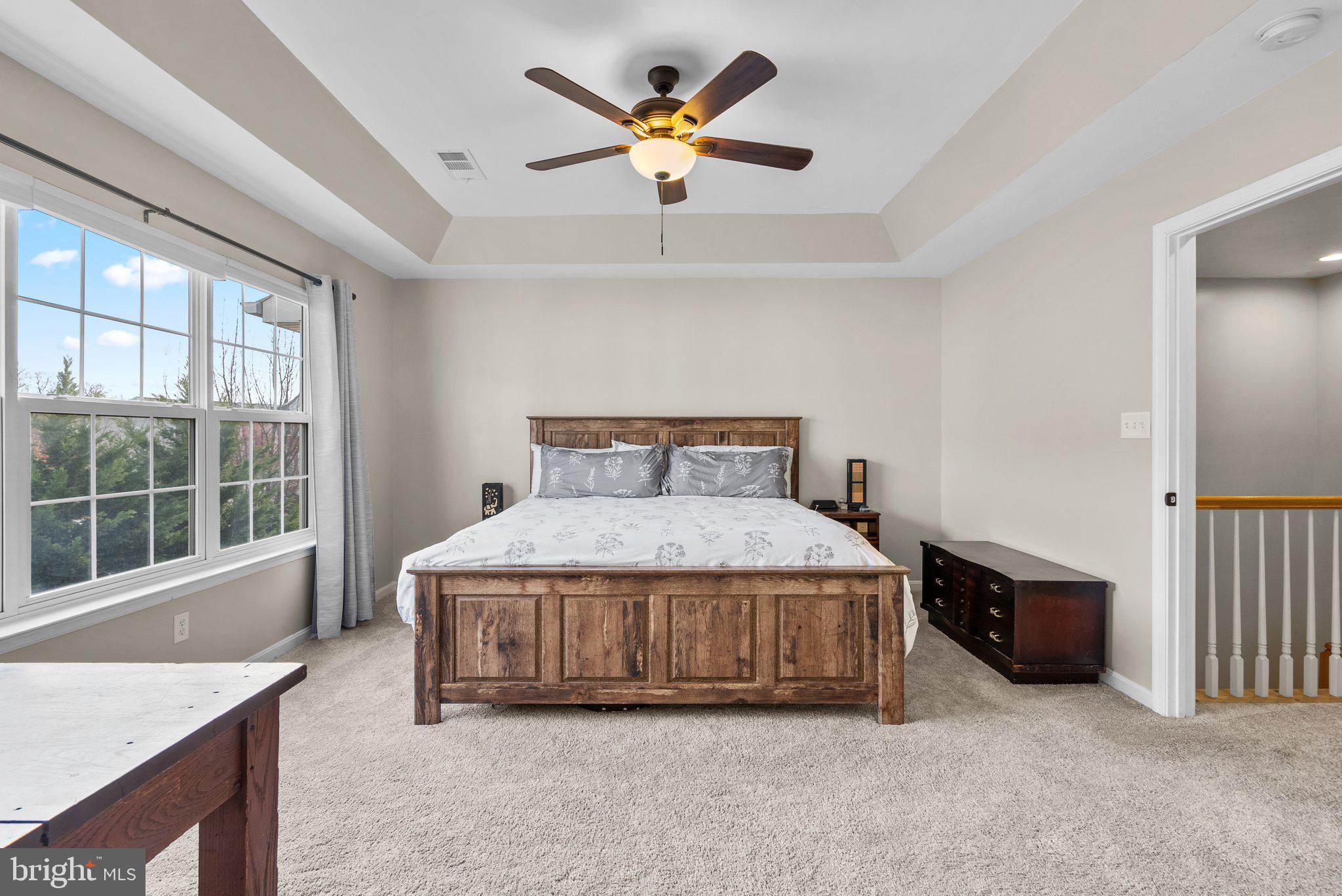 AUTUMN CHASE HUNT - Residential