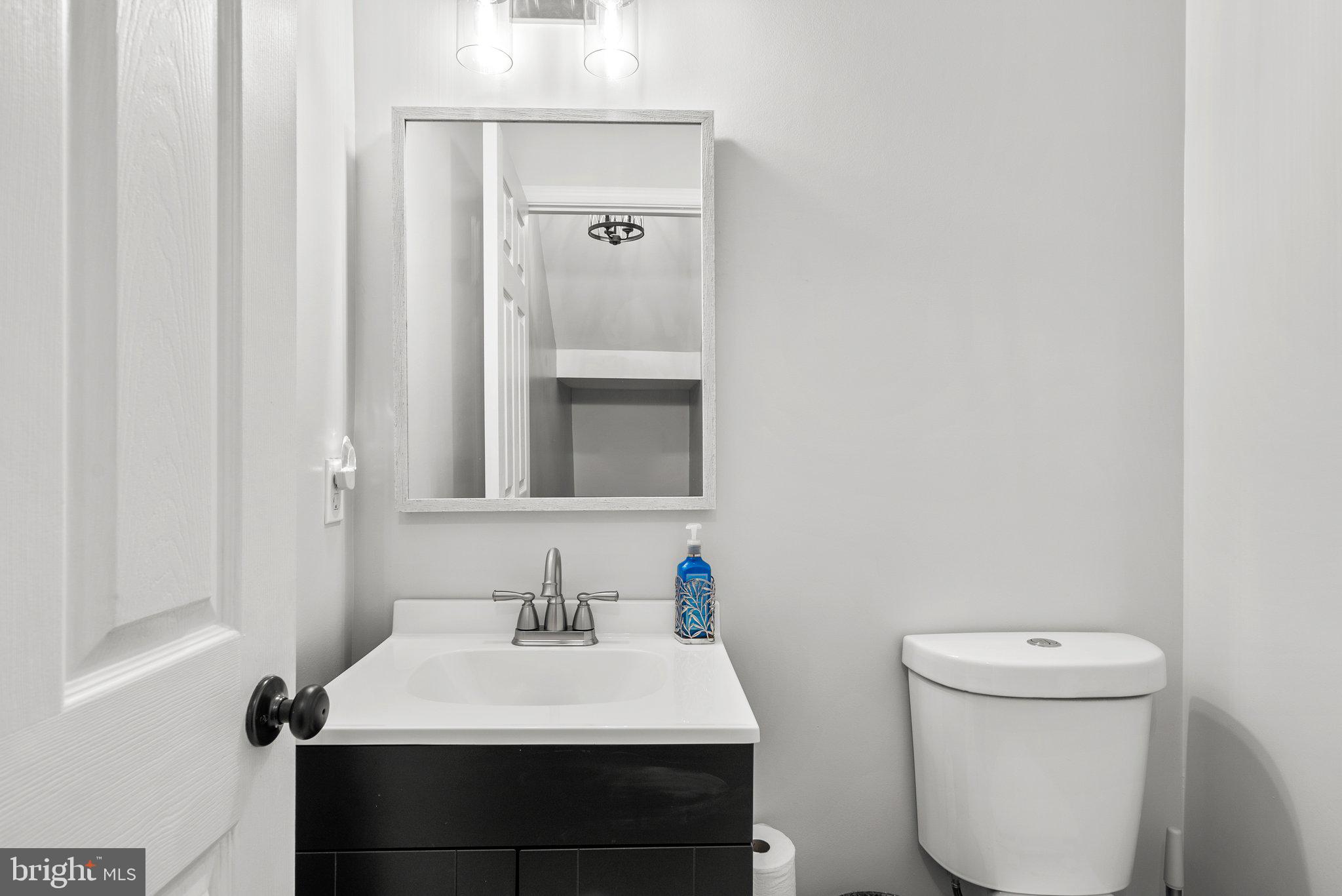 AUTUMN CHASE HUNT - Residential