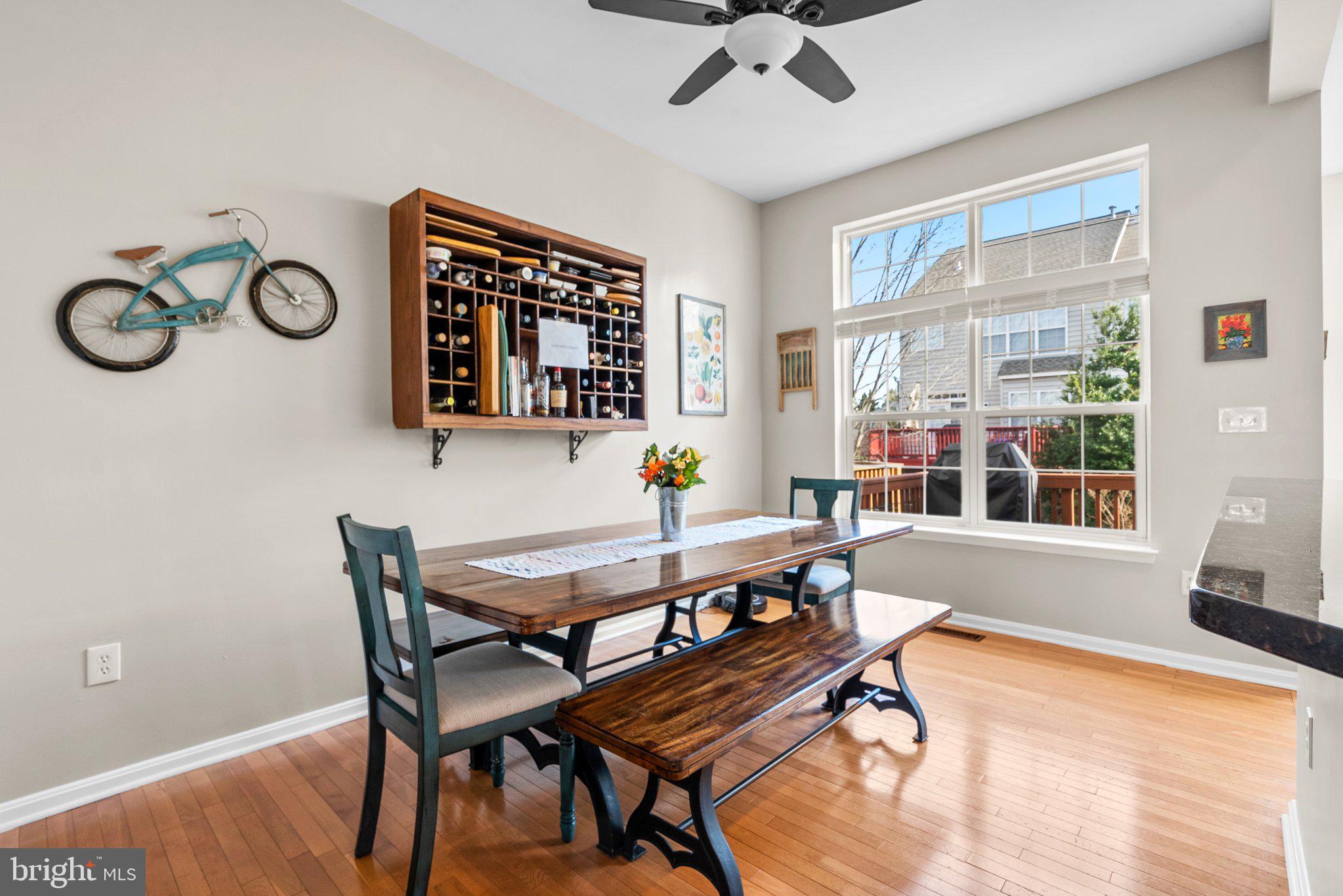 AUTUMN CHASE HUNT - Residential