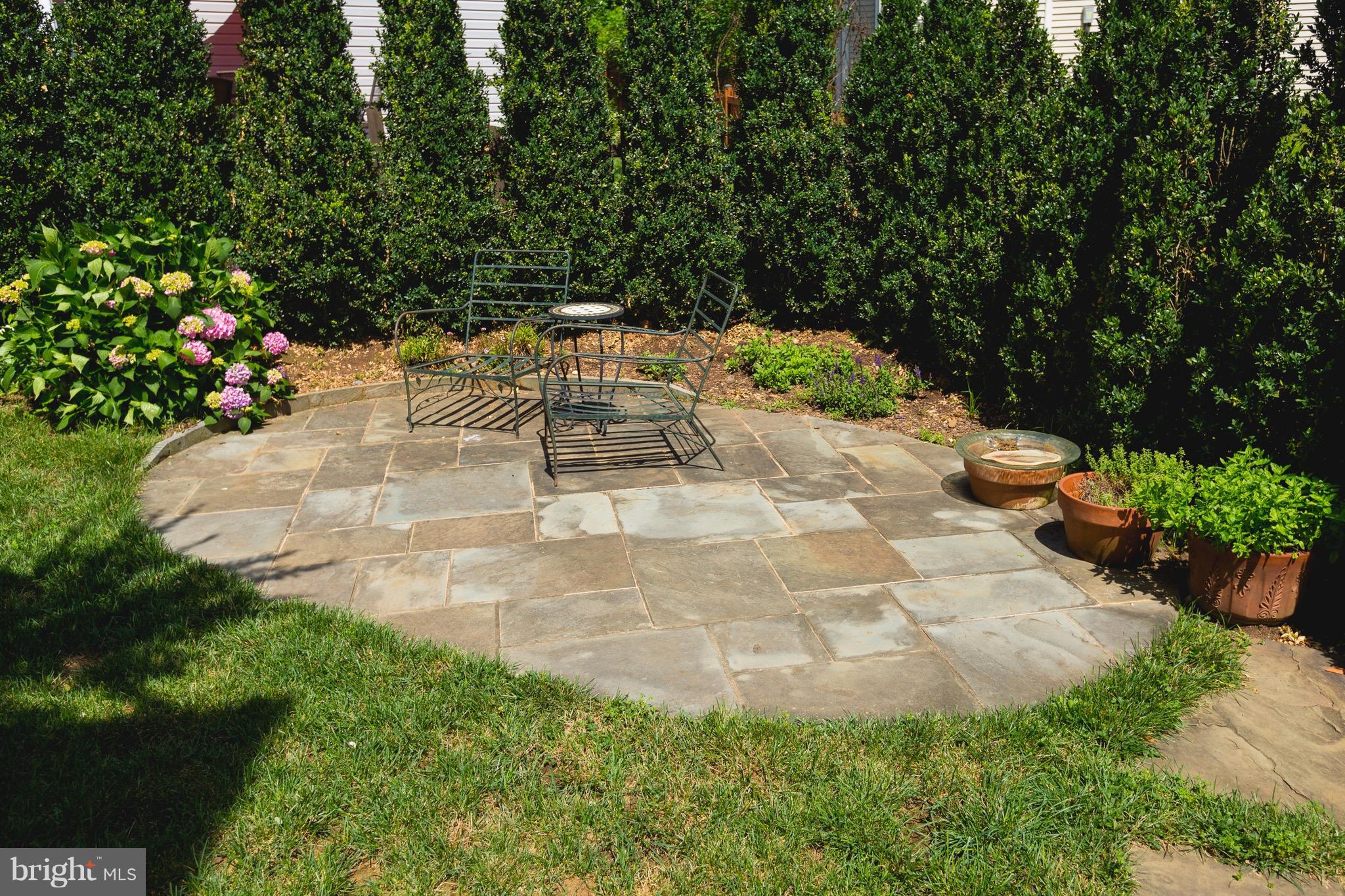 FOXRIDGE - Residential Lease