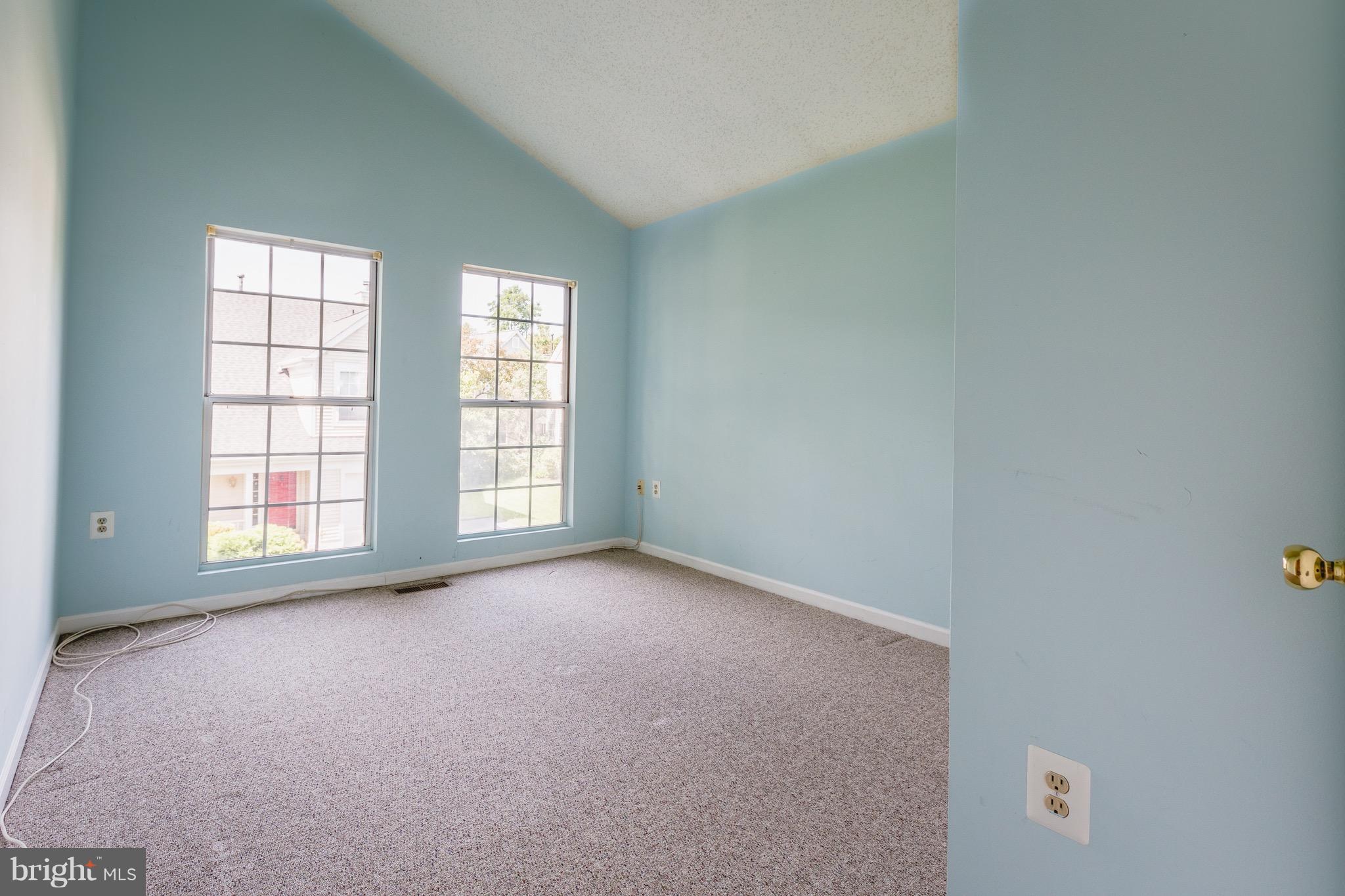 FOXRIDGE - Residential Lease