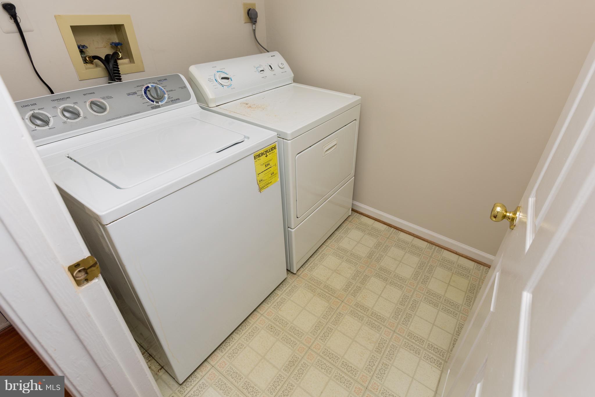 FOXRIDGE - Residential Lease