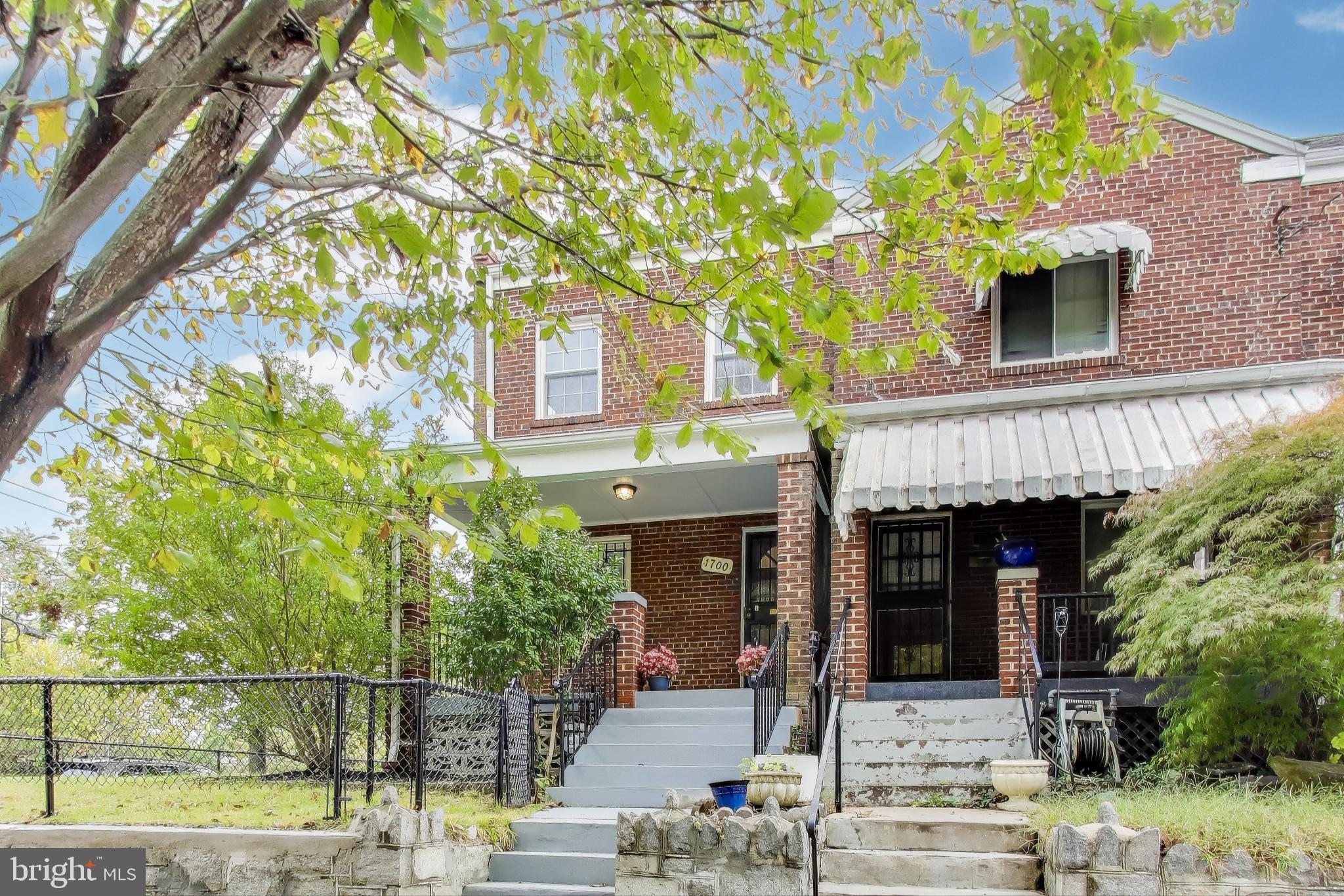 1700 FORT DAVIS STREET SE