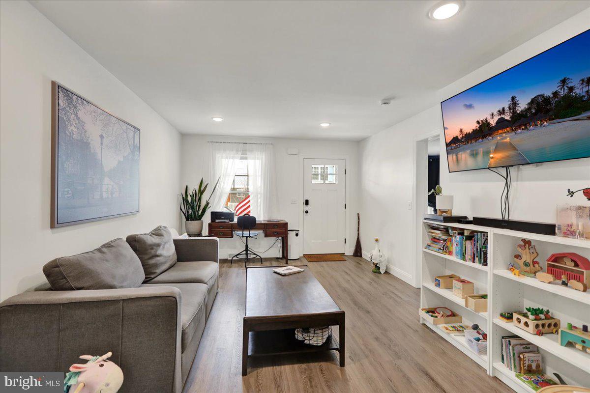 WABASH LANDING - Residential