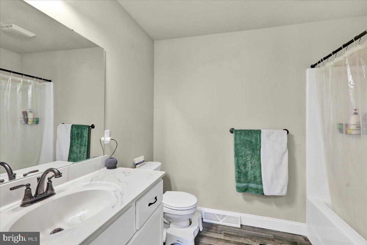 WABASH LANDING - Residential