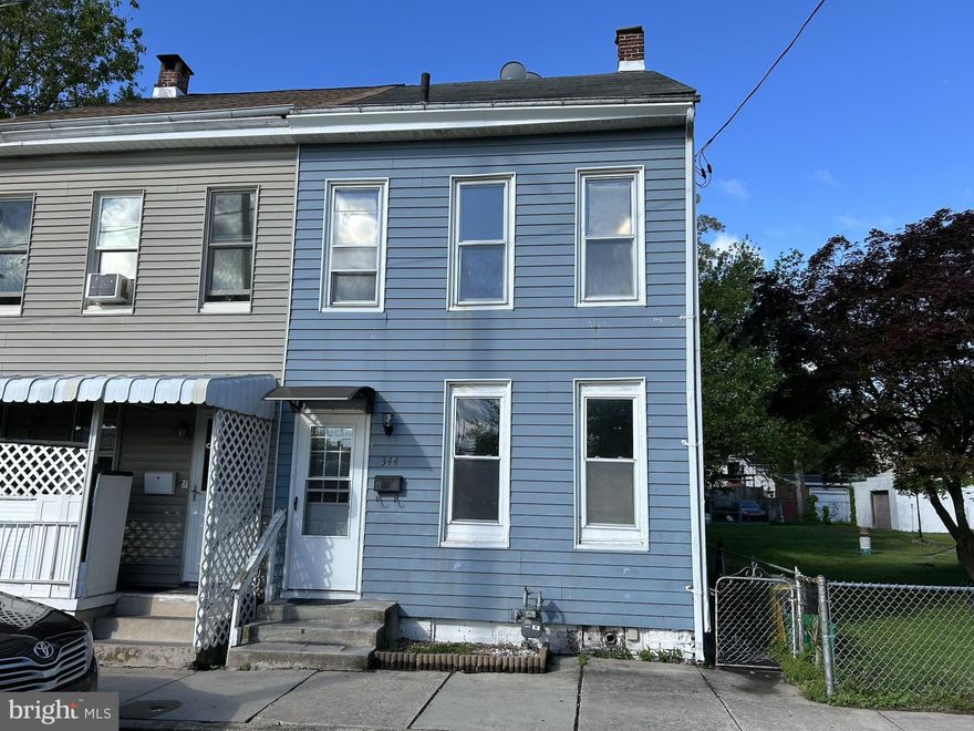 The home is located on a quiet street beside Williams Park in York City and is a great option for investors or homeowners who want to add their finishing touches to a property in a sought-after location. It has four large bedrooms, a bonus room that could be used as a fifth bedroom, and two full bathrooms, which is rare in the city. The property has been completely cleared out and is ready for the next owner to bring the full vision.