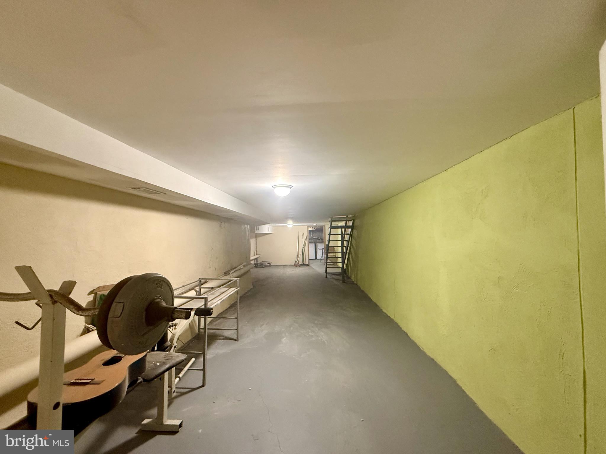 EAST KENSINGTON - Residential