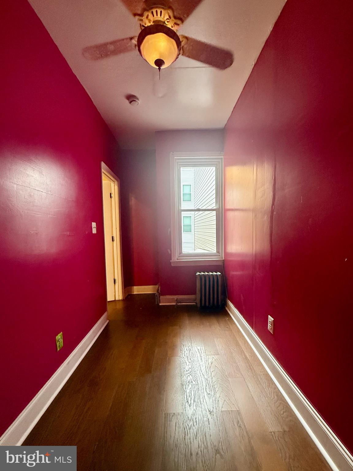 EAST KENSINGTON - Residential