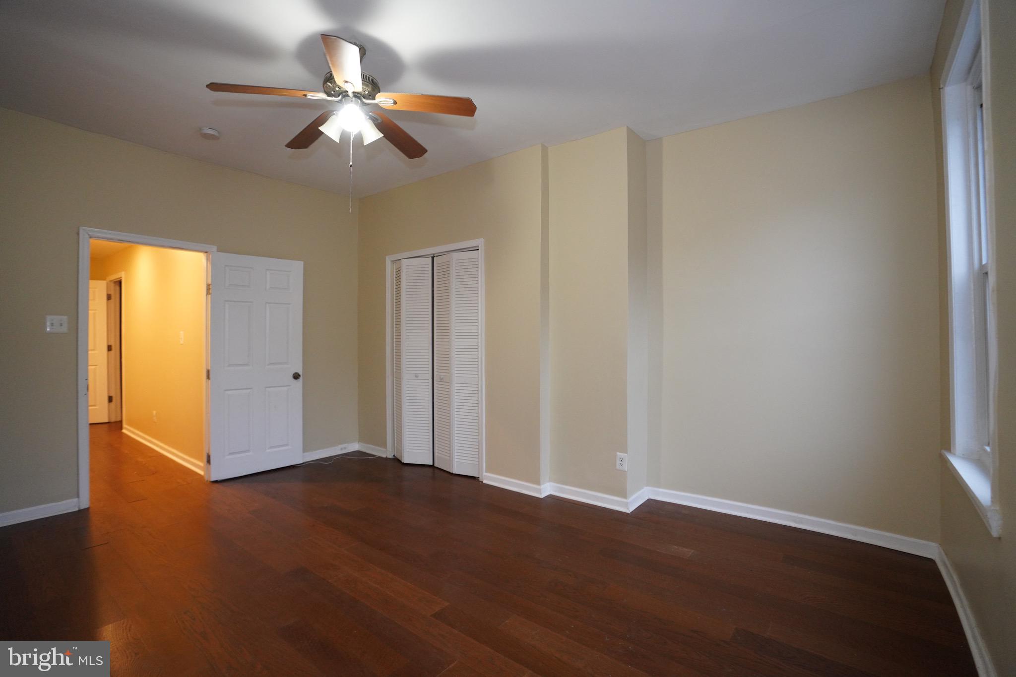 EAST KENSINGTON - Residential