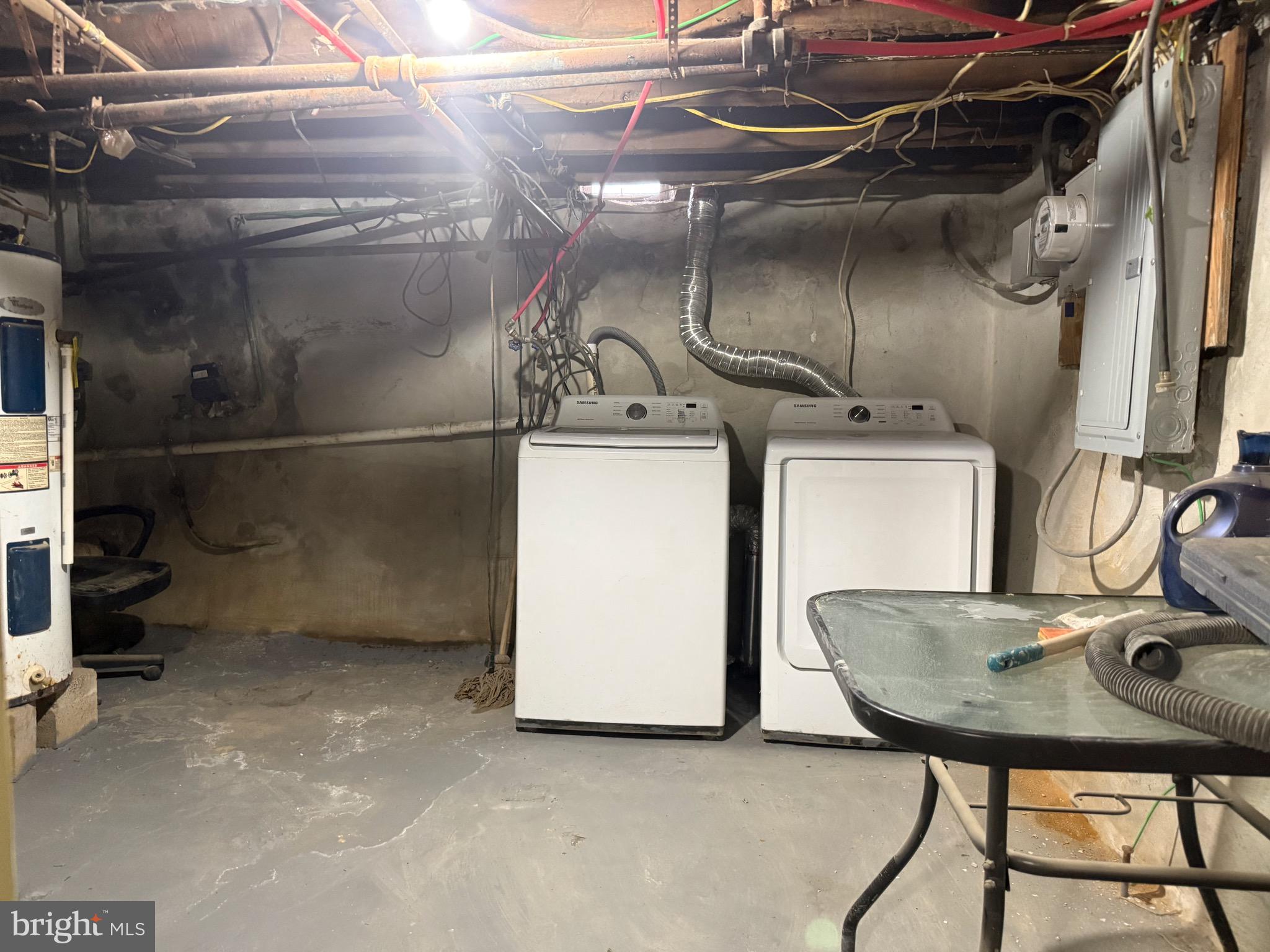 EAST KENSINGTON - Residential