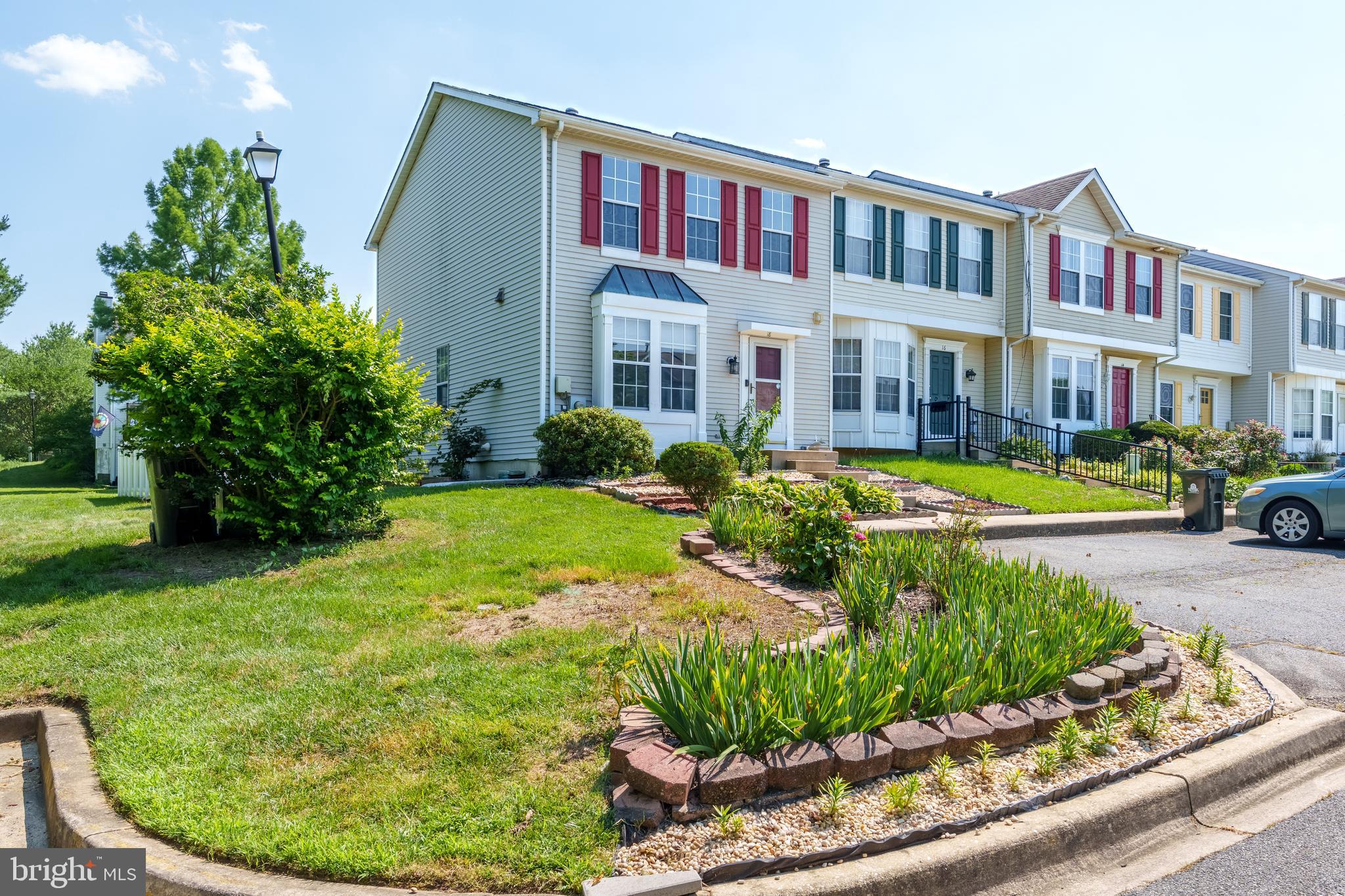18 E GALLOWAY COURT