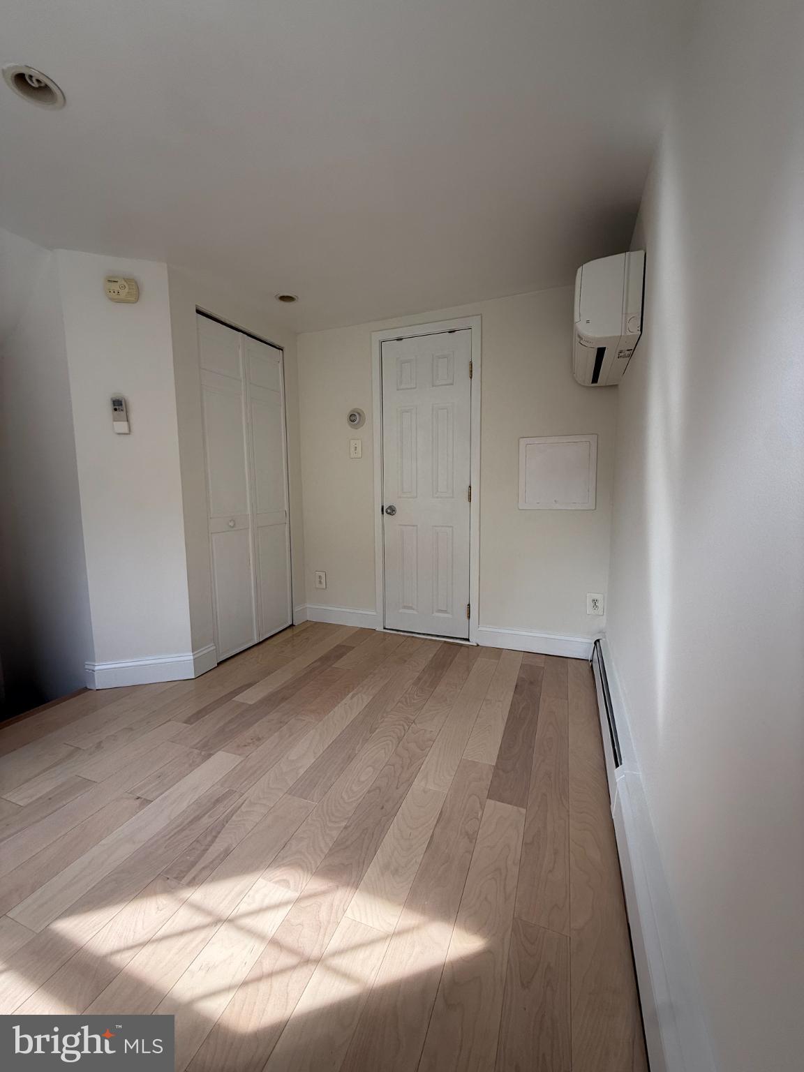 WASHINGTON SQ WEST - Residential