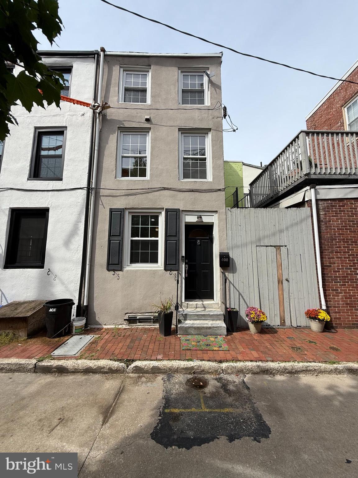 WASHINGTON SQ WEST - Residential