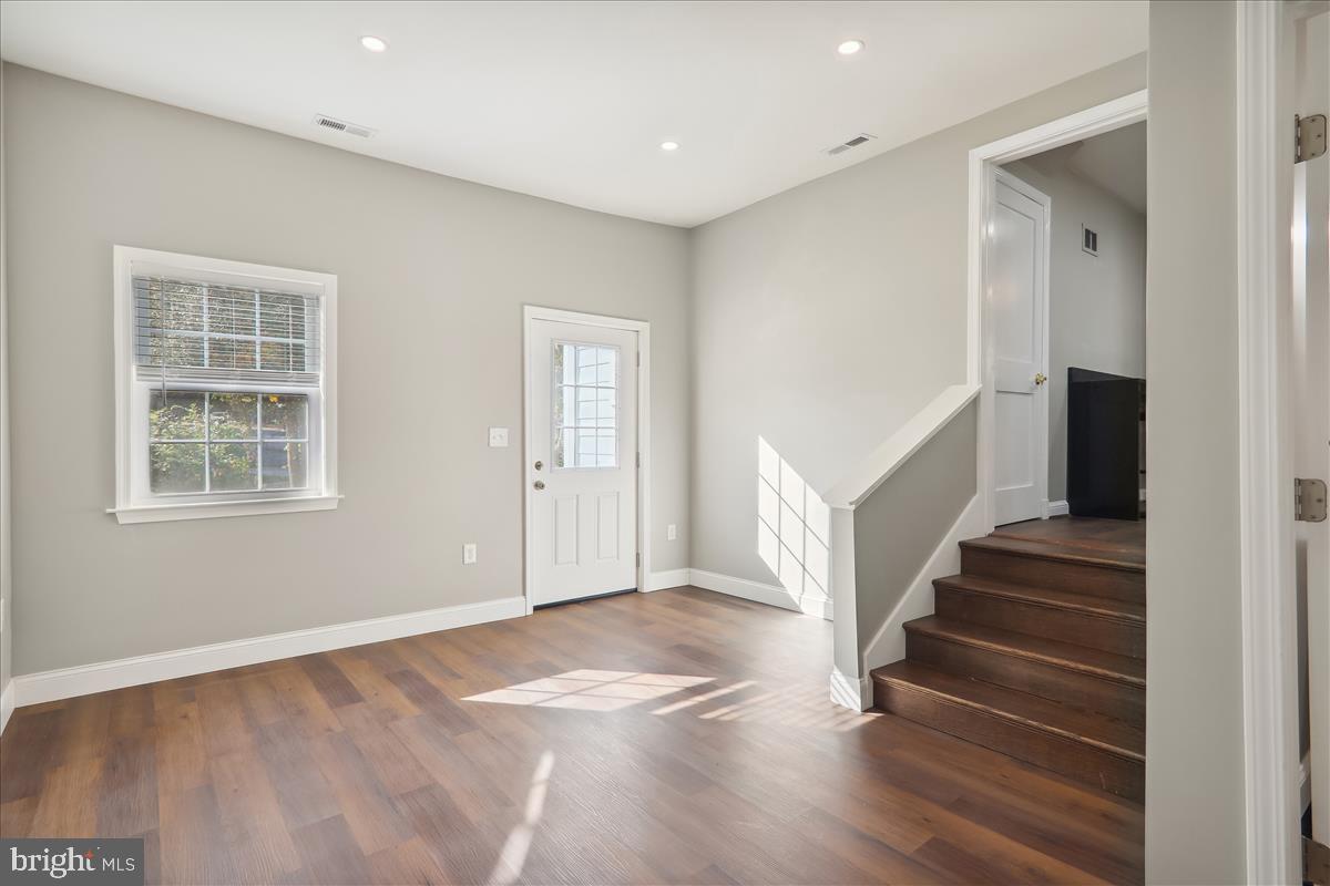 NORTH BETHESDA GROVE - Residential Lease