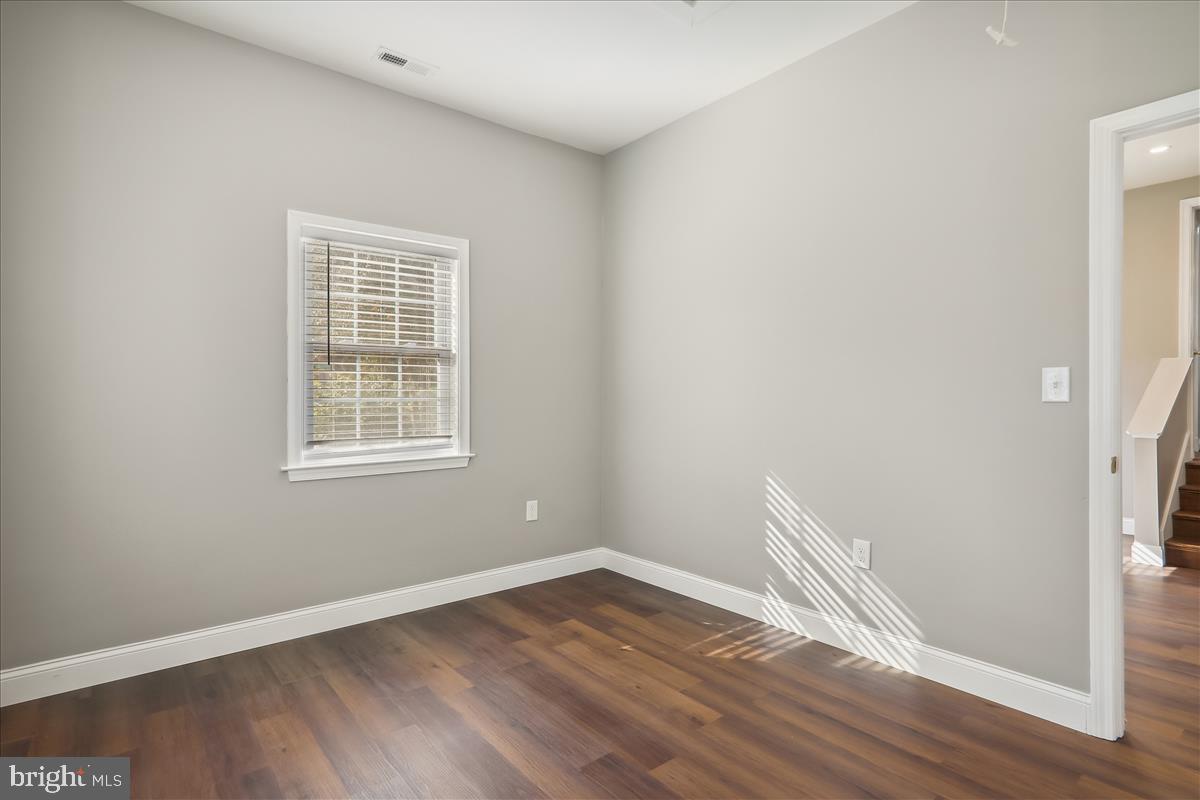 NORTH BETHESDA GROVE - Residential Lease