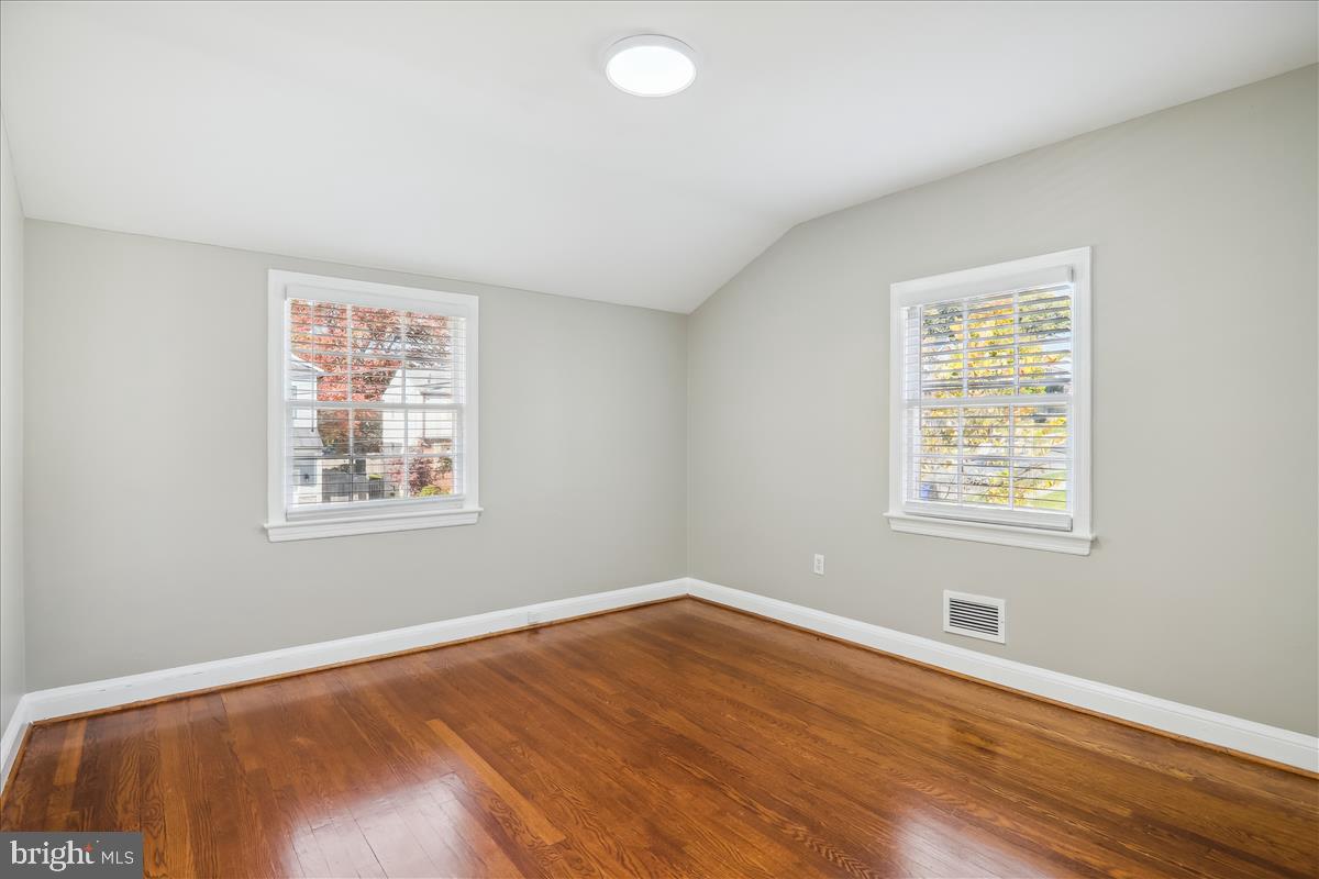 NORTH BETHESDA GROVE - Residential Lease