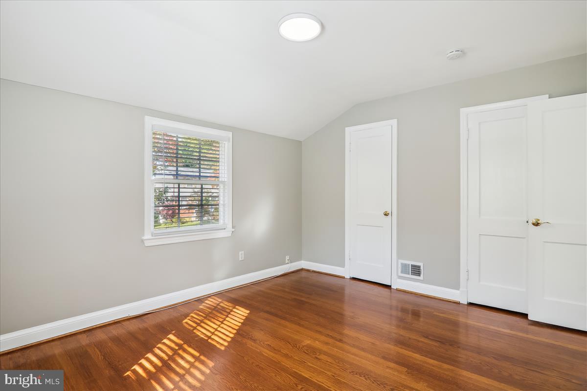 NORTH BETHESDA GROVE - Residential Lease