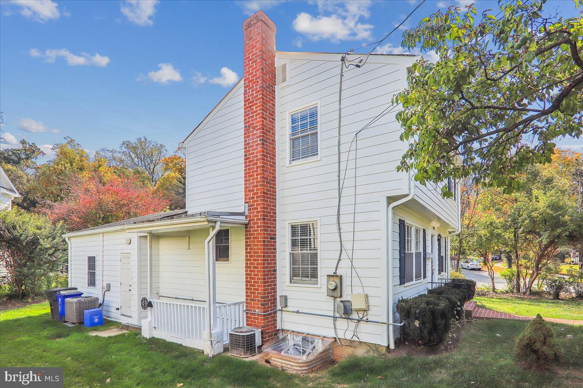 NORTH BETHESDA GROVE - Residential Lease