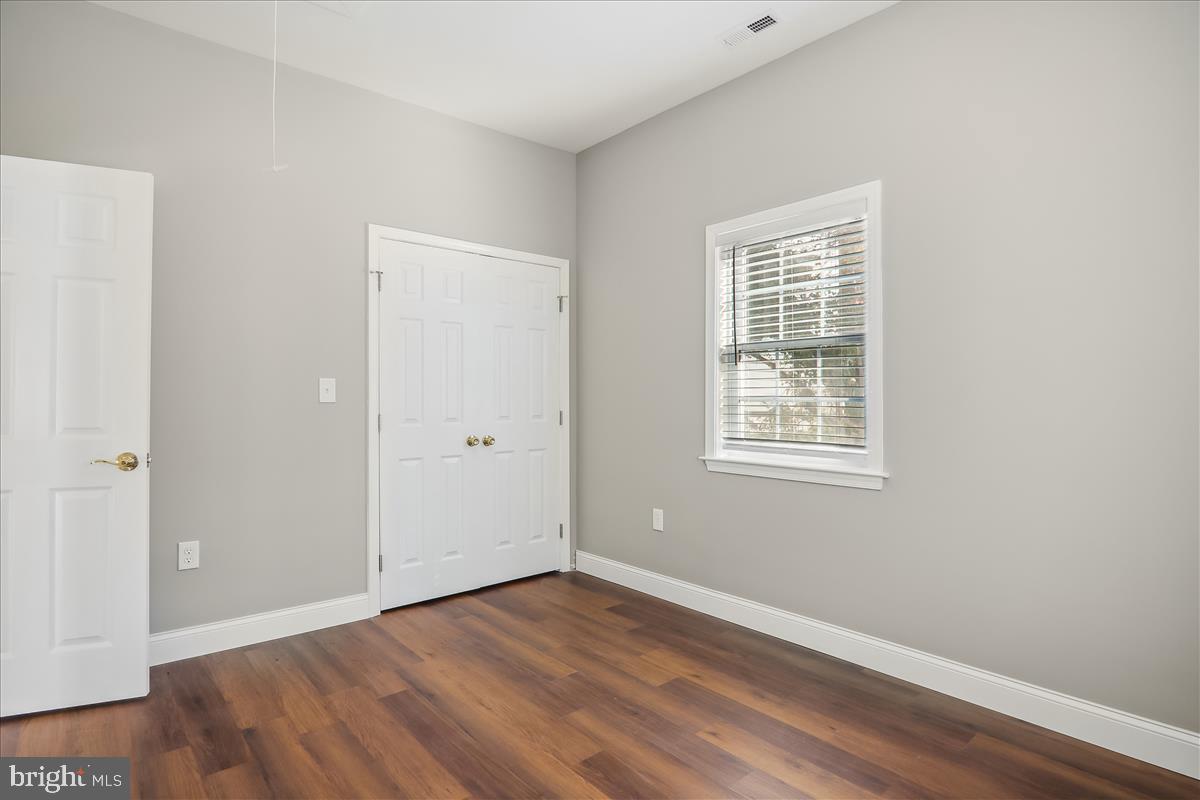 NORTH BETHESDA GROVE - Residential Lease