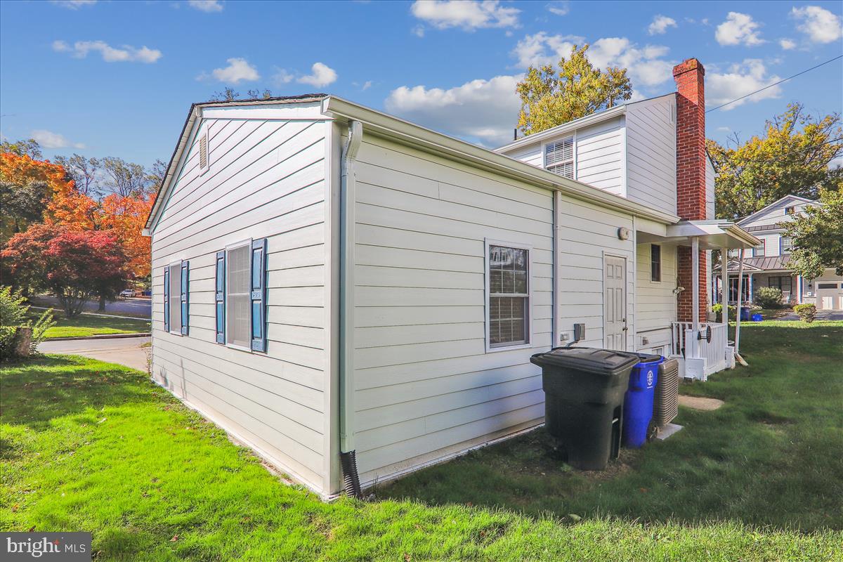 NORTH BETHESDA GROVE - Residential Lease