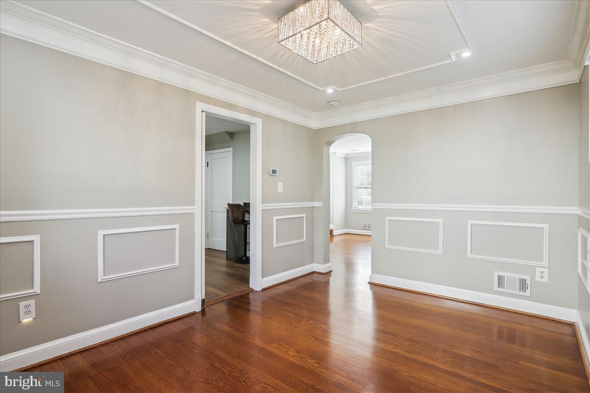 NORTH BETHESDA GROVE - Residential Lease