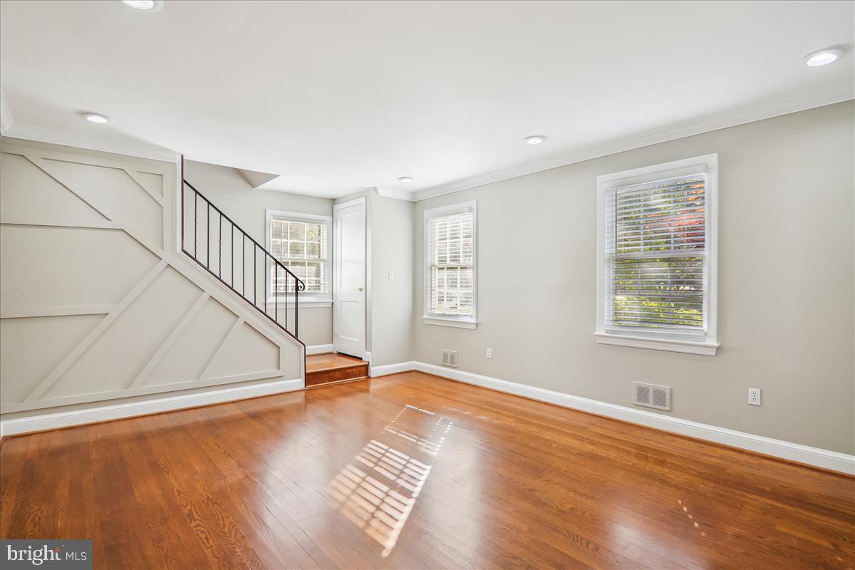 NORTH BETHESDA GROVE - Residential Lease