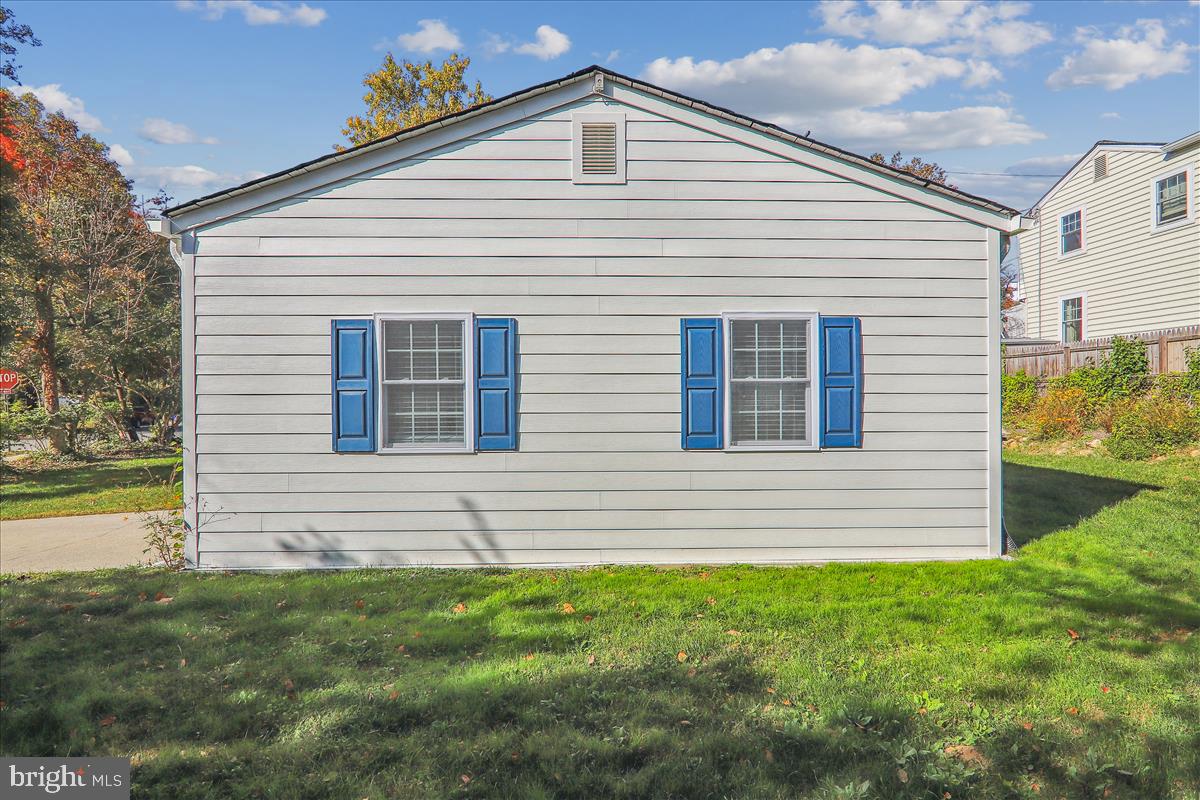 NORTH BETHESDA GROVE - Residential Lease