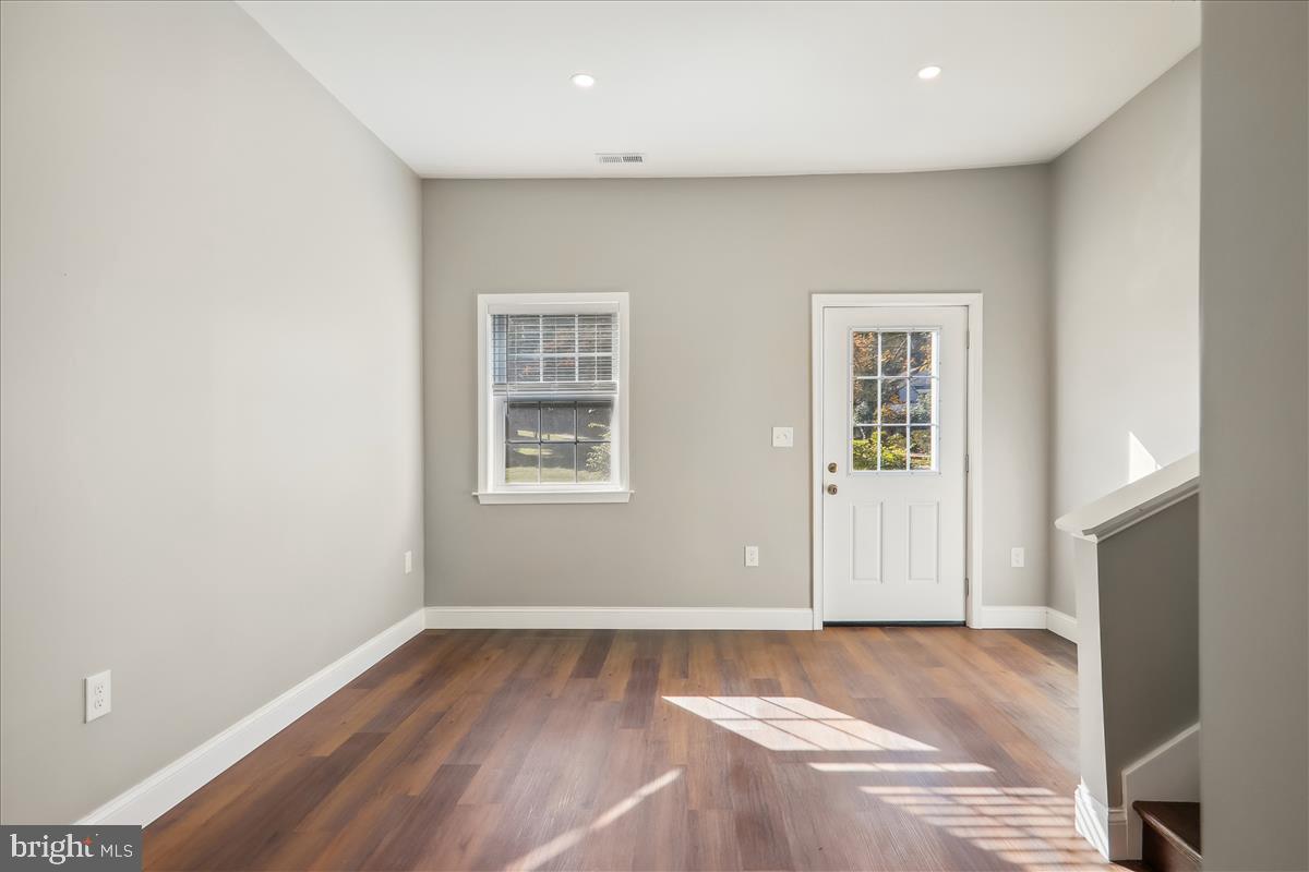 NORTH BETHESDA GROVE - Residential Lease