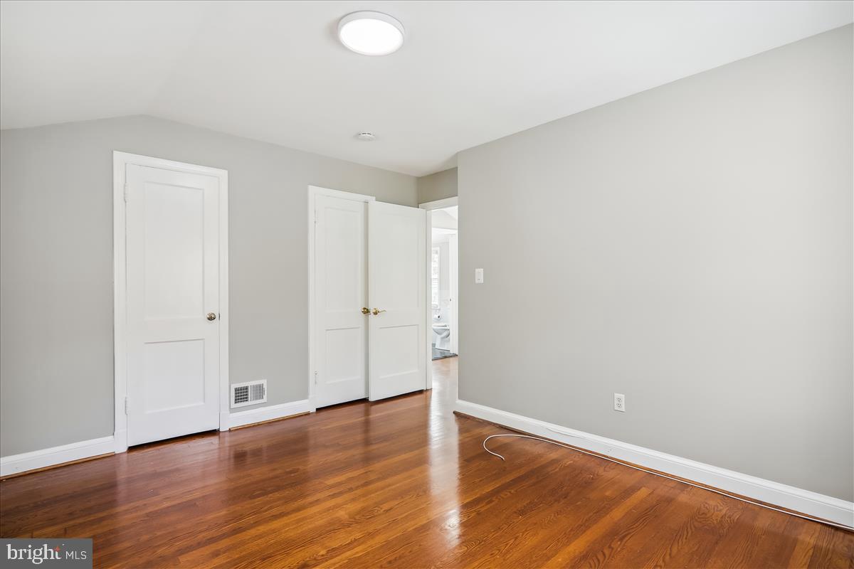 NORTH BETHESDA GROVE - Residential Lease