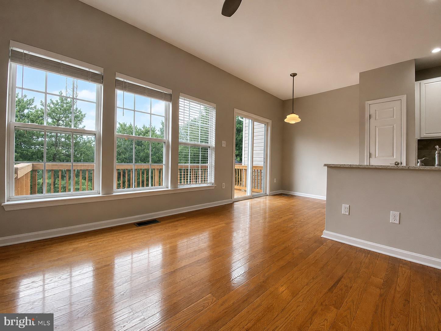 21002 KITTANNING LANE