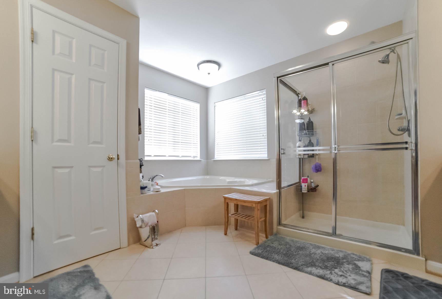 SOUTHWOODS - Residential