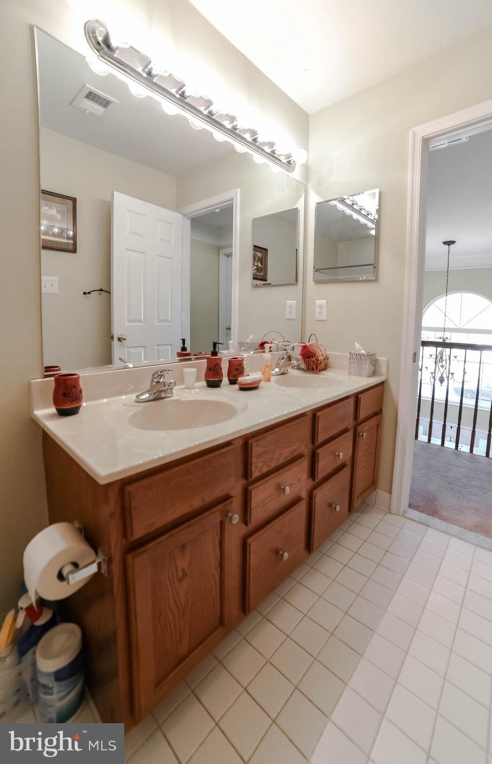 SOUTHWOODS - Residential