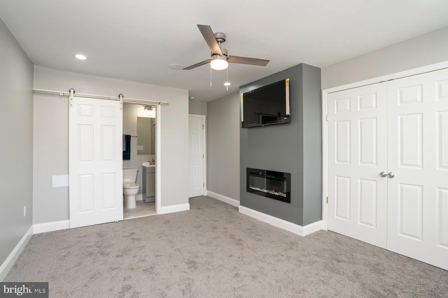 ARLINGTON - Residential