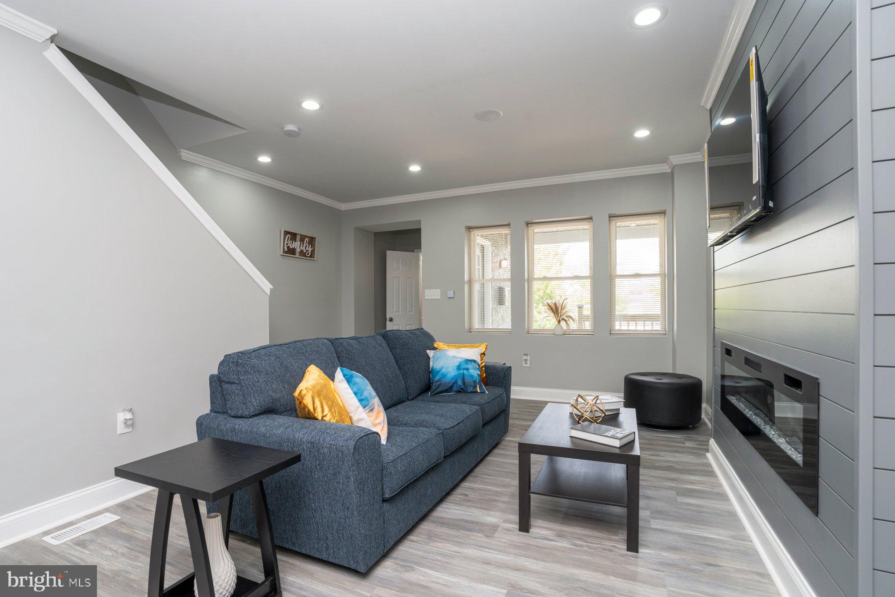 ARLINGTON - Residential