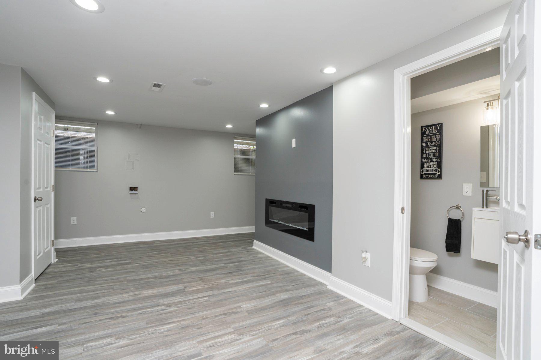 ARLINGTON - Residential