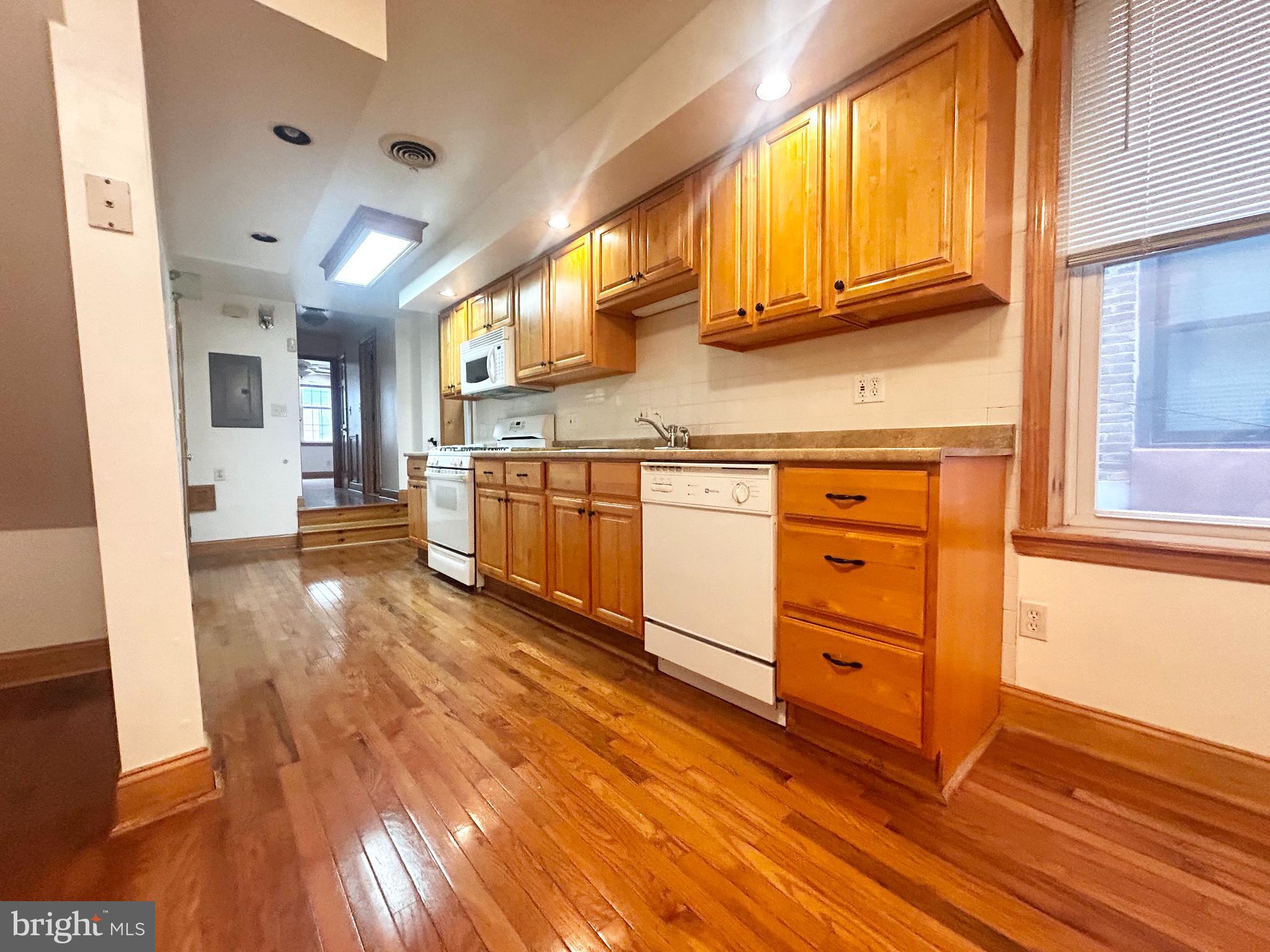 FAIRMOUNT - Residential Lease