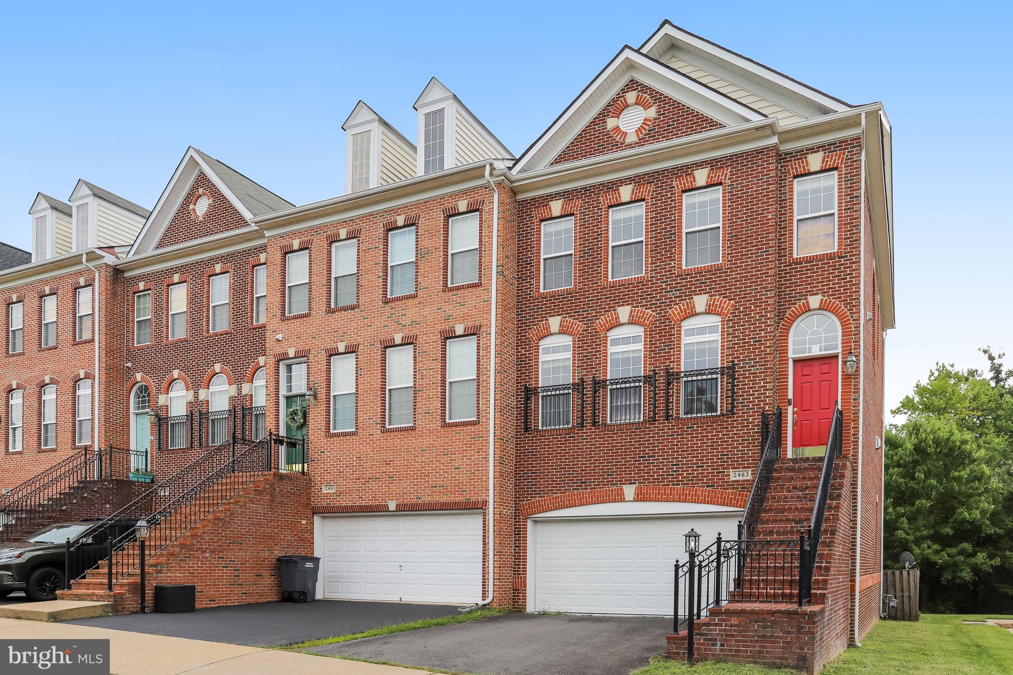 2463 SILK COURT