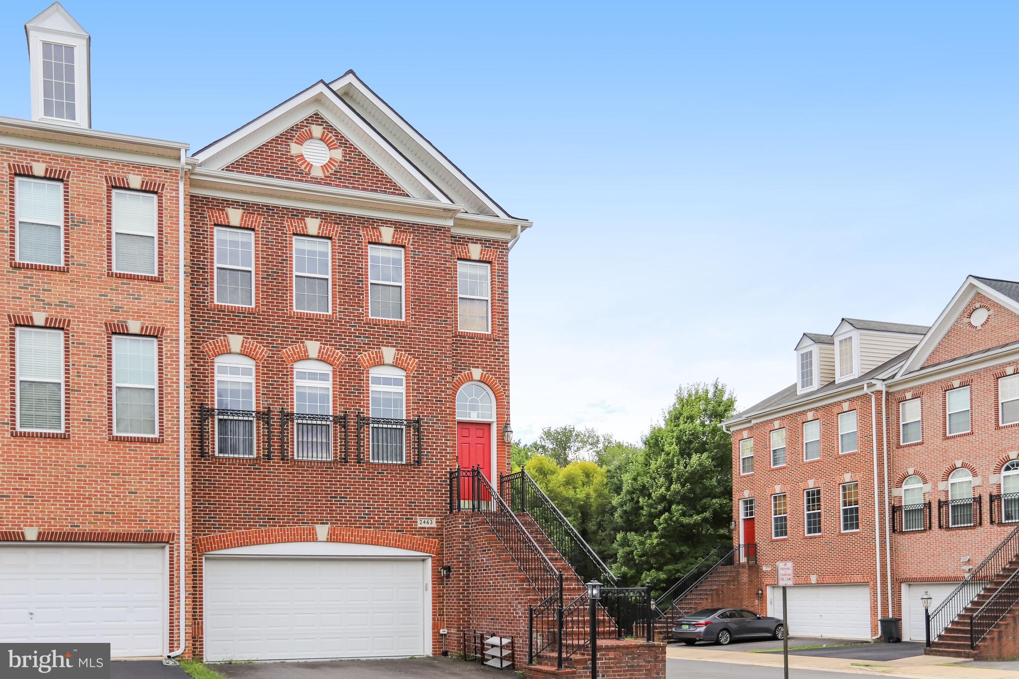 2463 SILK COURT